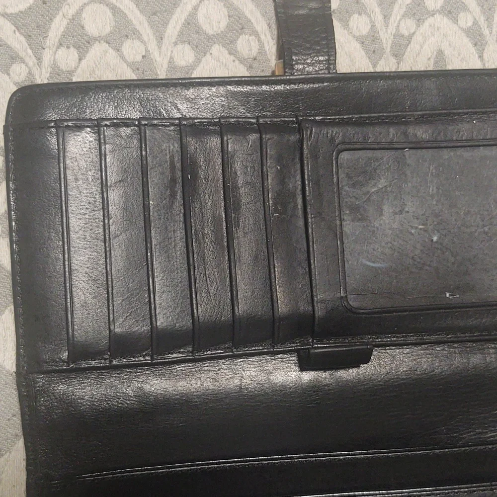 Coach Vintage Black Leather Checkbook Wallet - Picture 7 of 12
